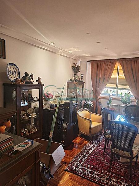 Foto c8aaf5a3-4acb-4ff6-9f7d-29ffba7f7933. Pis amb calefacció aparcament a Centro - Areal Vigo