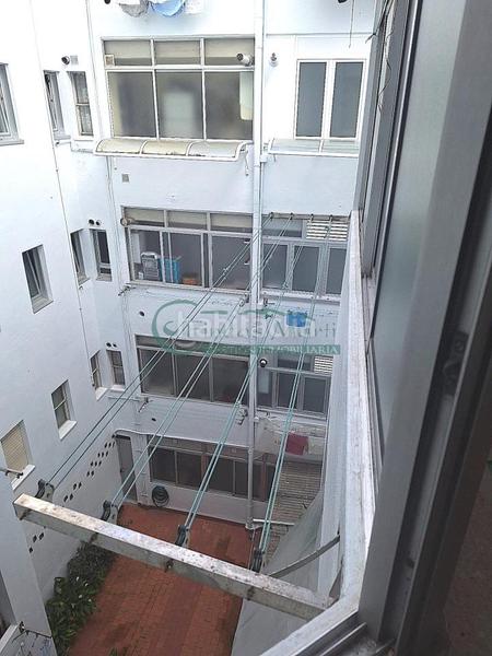 Foto a9561bce-4679-4bc6-83b2-f4f864ff37bc. Flat with heating in travesía de Vigo - san xoán Vigo