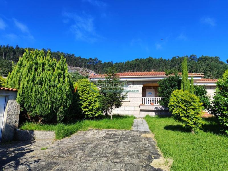 Foto 403a0a03-cc3e-4a51-8a61-2c5fb33fc685. Chalet con riscaldamento piscina in O Hío Cangas