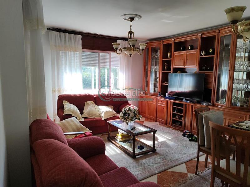 Foto d7874983-561f-4a81-b6be-f9a17cb9df76. Chalet con riscaldamento piscina in O Hío Cangas