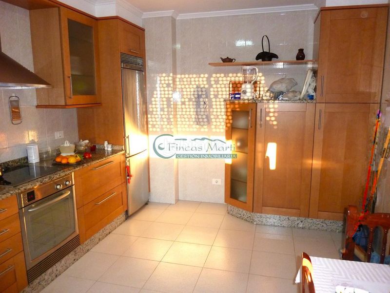 Foto 9676a109-c55a-4124-8a27-8070abd5c8ac. Casa amb calefacció aparcament a Bembrive Vigo
