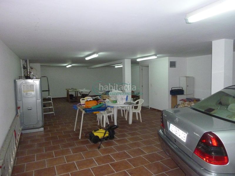 Foto c7363848-030d-4308-a425-0a9107ad1ce3. Casa amb calefacció aparcament a Bembrive Vigo
