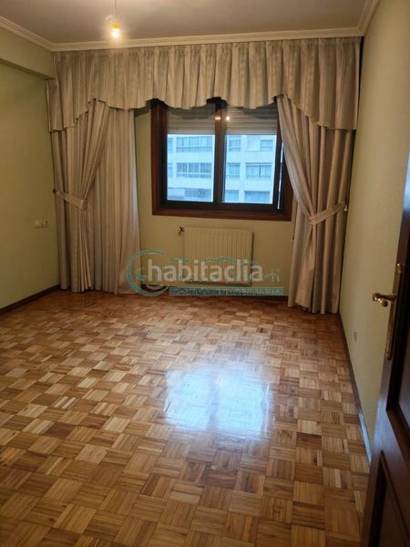 Foto 1f4b98ea-2784-4900-88c0-94dd8fb91fb9. Piso en Plaza España - Corte Inglés Vigo