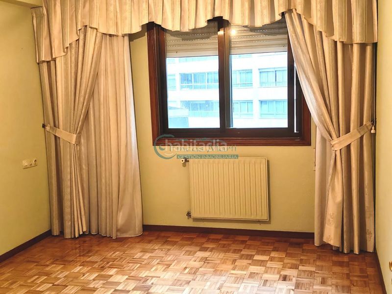 Foto 35db210c-0227-41c5-a3b1-63f282f1dec9. Piso en Plaza España - Corte Inglés Vigo