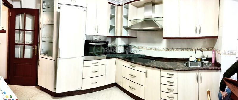 Foto 4f845ac5-e9bc-4d85-8758-452445c44270. Piso en Plaza España - Corte Inglés Vigo