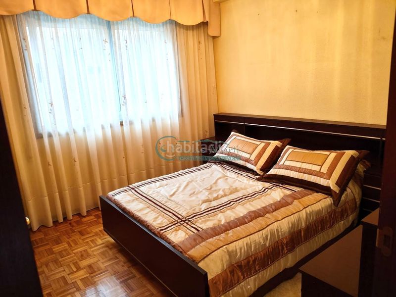 Foto 847a7d40-f005-4535-b4ee-2ea2c771c589. Piso en Plaza España - Corte Inglés Vigo