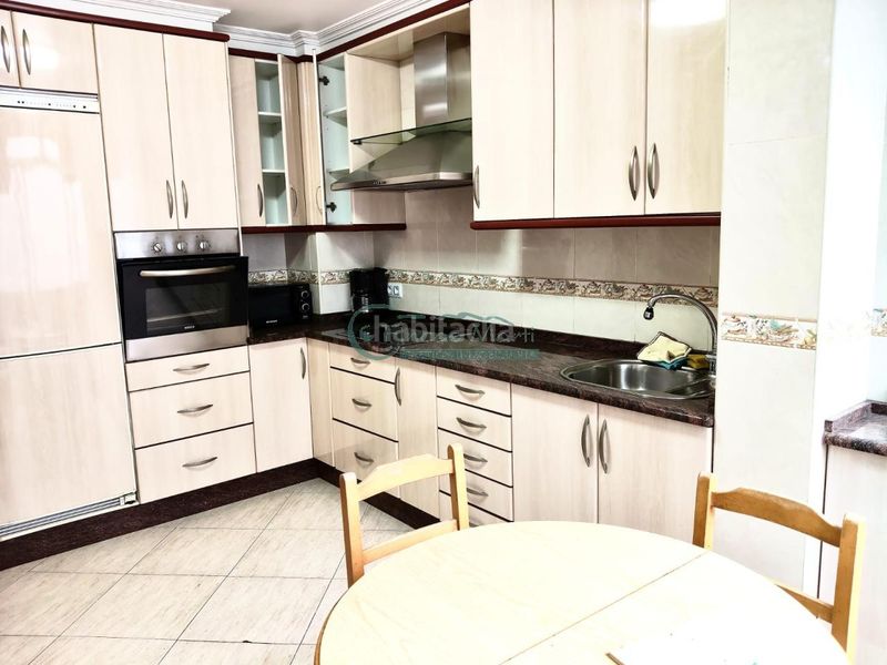 Foto a891db3b-56f3-4457-a41d-bd06586a852f. Piso en Plaza España - Corte Inglés Vigo