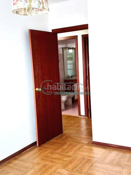 Foto 0e6ecb7f-950d-4b92-ab15-fb7cdd2923e5. Piso en travesía de Vigo - san xoán Vigo