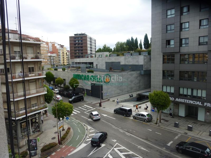 Foto cbf4c798-abfe-4808-b765-e4abc67ecba2. Pis amb calefacció a Plaza España - Corte Inglés Vigo