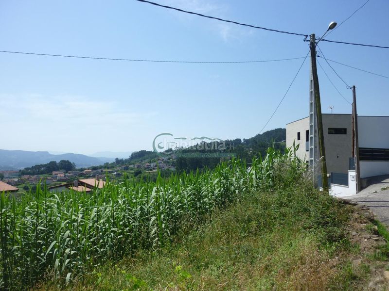 Foto 7b10aea8-e64f-491a-99bd-5485d4dc62b9. Terreny residencial a Mos