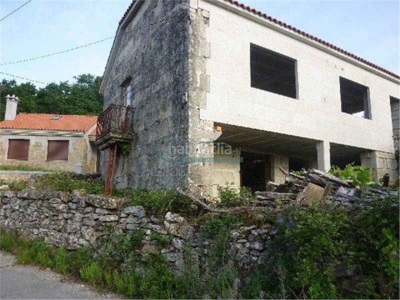 Foto c1e9a9ed-6eac-488e-9cde-c2abe76eab0b. Maison avec parking dans Melón