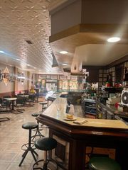 Business premise in Teis