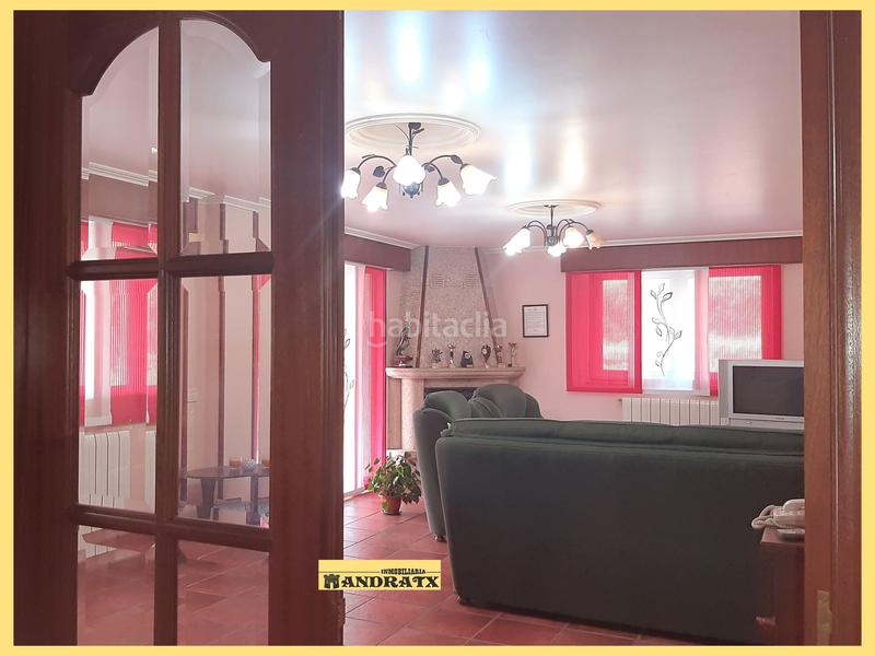 Foto 9f0d44e1-804a-443c-99cb-21d4c46f9a22. Casa amb calefacció aparcament a Ares