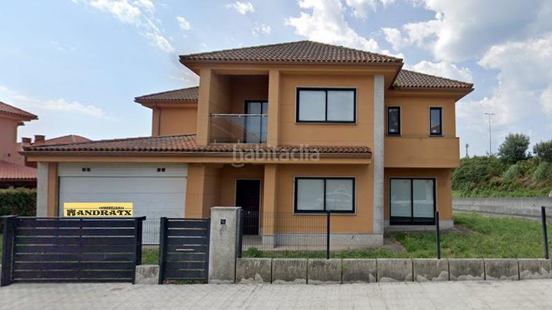 Foto 8dae7d6e-dc73-4d26-ae72-bf5f632cf08f. Casa  bien situada en A Malata - Catabois - Ciudad Jardín Ferrol
