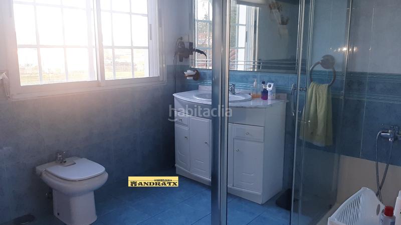 Foto 0b3391d3-da60-4fa4-a0d4-c0a7df4a04d3. Casa amb calefacció a A Malata - Catabois - Ciudad Jardín Ferrol