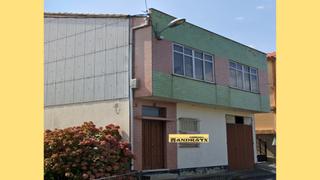 Maison à Fene. Casa con vistas a la ría
