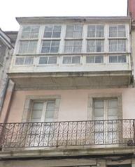 Edificio en Centro. Edificio para restaurar en el centro de ferrol