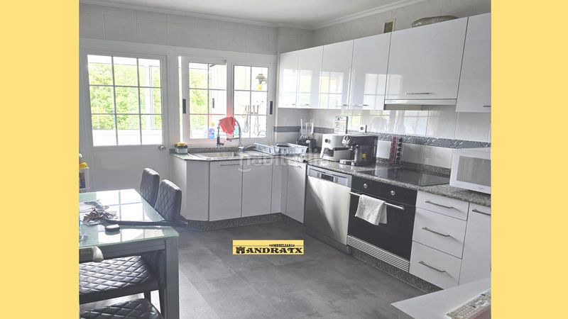 Foto cf199eb8-d9a2-43f7-8626-b9c7daab6a4b. Pis a Porta Nova Ferrol