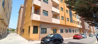 Pis  Calle dehesa de alcoy. Piso en planta baja de tres dormitorios con garaje