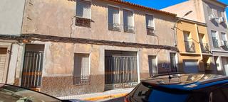 Casa  Calle santa lucia. Casa amplia y muy bien situada