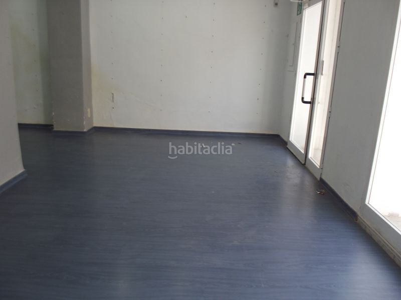 Foto eebc71fe-58b8-453d-b2d9-951afd28af73. Location local commercial dans Almansa