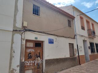 Casa pareada  Calle la estrella. Casa para rehabilitar en casco histórico