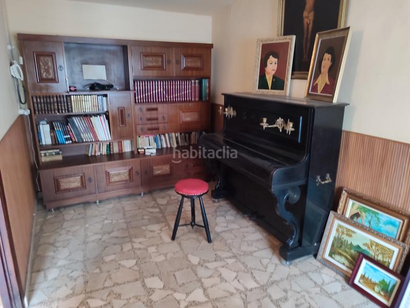 Foto 19c3f619-f885-41bc-ae6e-b590101d0225. Casa aparellada a plaza mayor 19 a Ayora