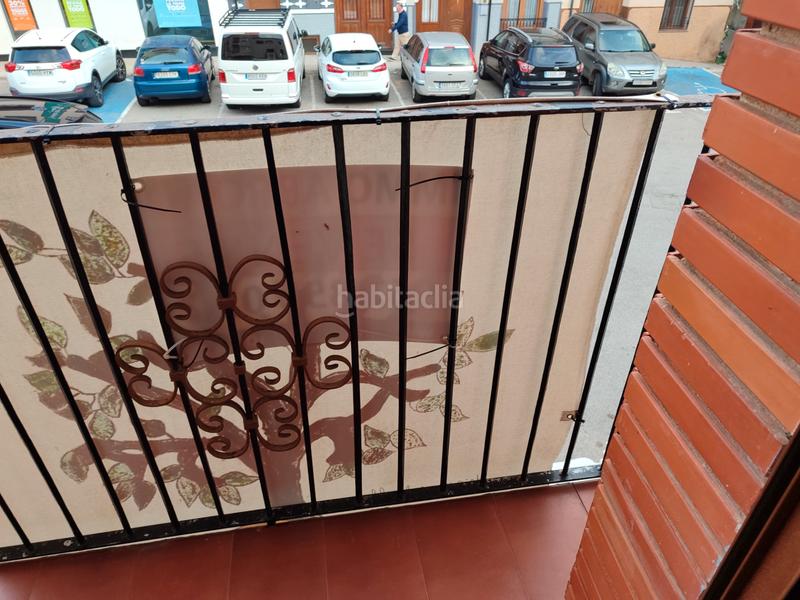 Foto d740fd03-aff3-4bcd-b8f1-afde76d243d3. Casa aparellada a plaza mayor 19 a Ayora