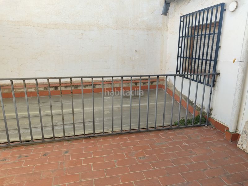 Foto 34e534c8-2636-47f3-ab9b-b5e3c25d55fe. Casa adossada a Almansa