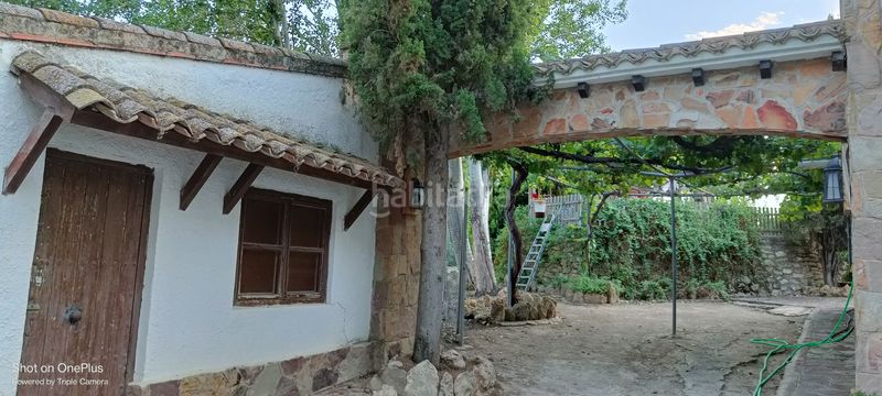 Foto c546fe5e-1e26-475f-a2c3-2a1bfac7fc80. Xalet a Almansa