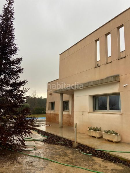 Foto f35bfe3a-2a9b-473e-bd03-2df6a862cdb8. Xalet amb calefacció aparcament piscina a Almansa
