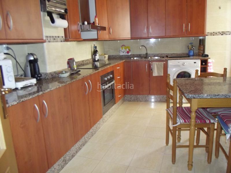 Foto 12cecfca-5d5b-4716-8d34-1921ed379335. Piso en Almansa