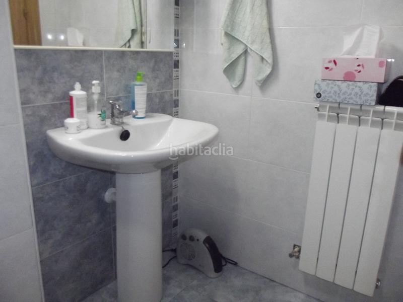 Foto cf7fa0dc-07df-4e2d-8974-3147018c5983. Piso en Almansa