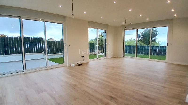 Foto 10dbd90c-495d-45f5-a29a-38087cf22974. Maison jumelée dans rúa ángeles alvariño 1 dans Coruxo - Oia - Saiáns Vigo