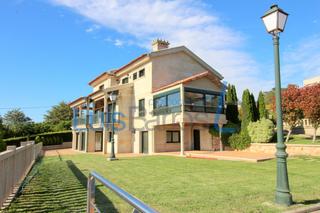 Xalet a Camino cacheiro 12. Vivienda en nigrán