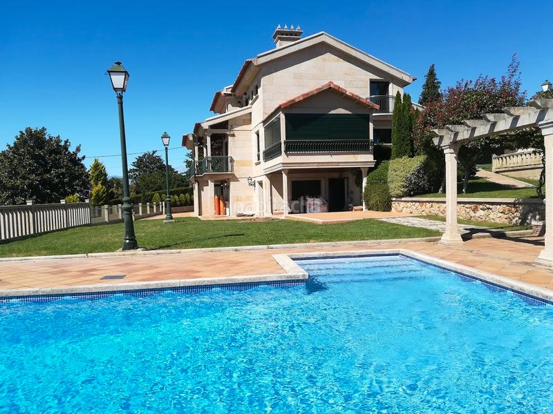 Foto b37f1f0a-53fe-4be9-b2d6-c67e91a8c6ec. Alquiler chalet vivienda en Panxón Nigrán