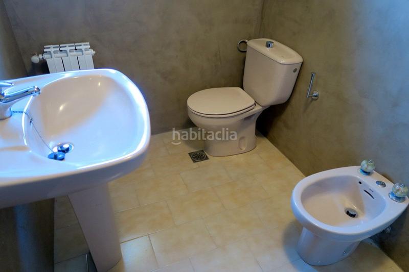 Foto af7560f0-1b1a-4035-af33-2d50dcfd3c0d. Alquiler casa alquilo chalet en sayanes con piscina. vistas al mar, monteferro - bayona. casa cómoda y en buenas condiciones. finca ajardinada. en Vigo