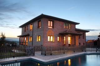 Chalet  Urbanización sol poniente