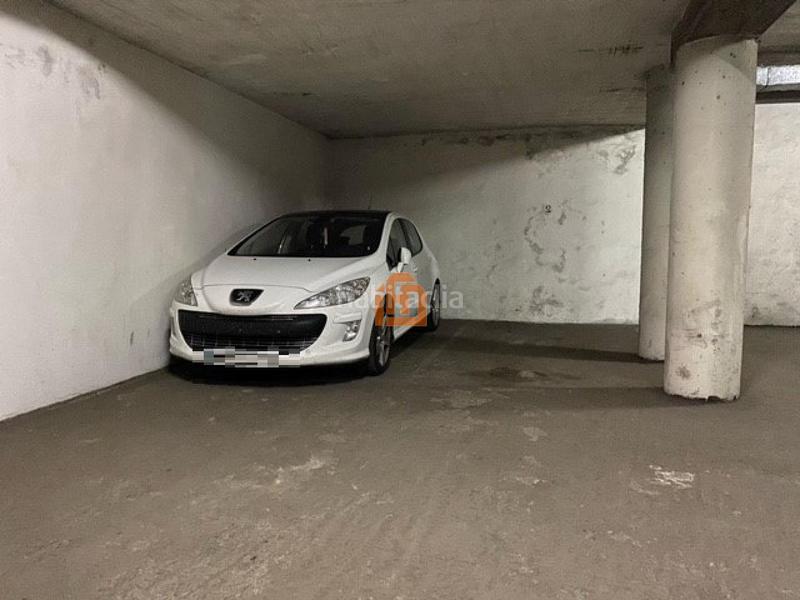 Foto e2dda464-c18a-4e3a-be4a-21229ba3f3ad. Autoparkplatz in Centro Ciudad León