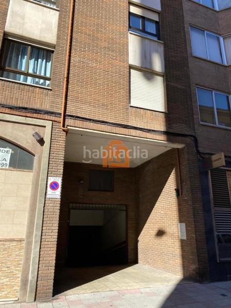 Foto 141717cb-da48-42a9-b56d-c152cc85e4dd. Autoparkplatz in Centro Ciudad León