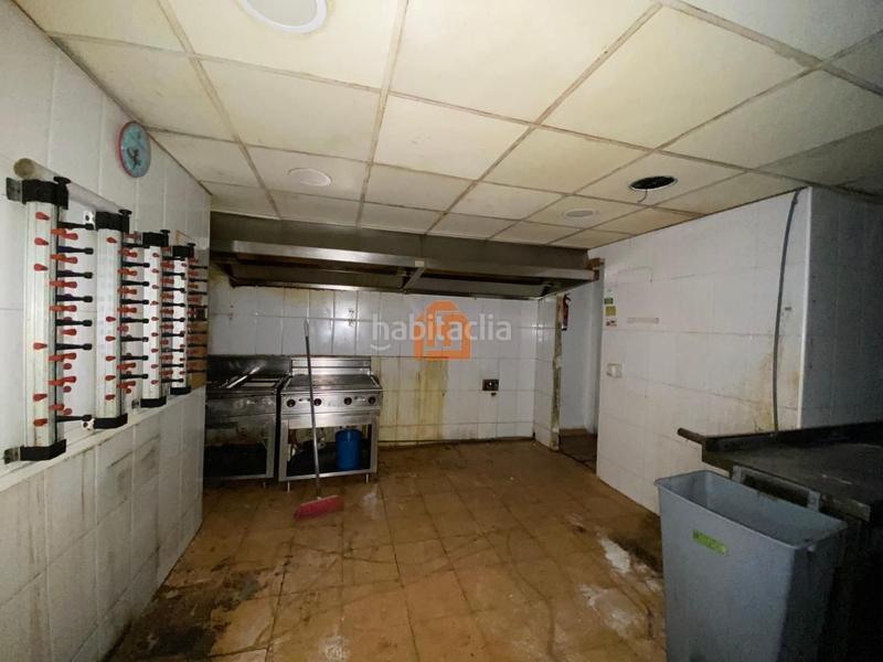 Foto 35ceefaf-4579-4dad-80c7-b009492ada72. Local comercial amb calefacció a Centro Ciudad León