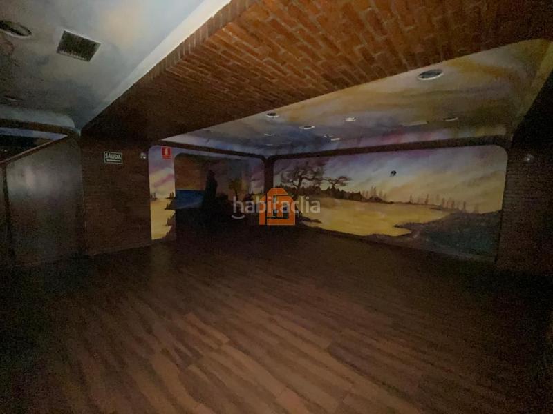 Foto abf1db7c-6d81-4120-ad2e-9a8be4deb8eb. Local comercial amb calefacció a Centro Ciudad León