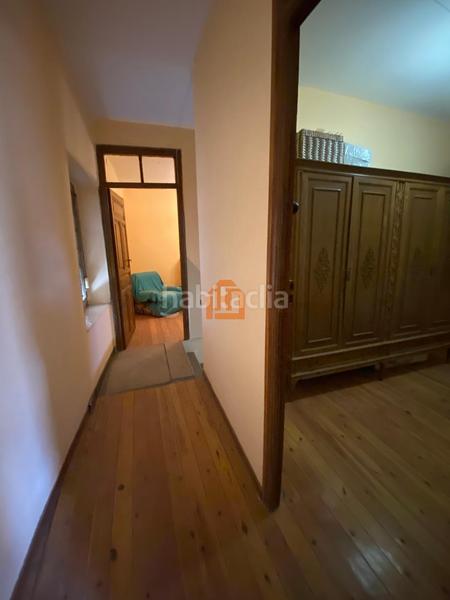 Foto e265e9cb-72d9-4543-be17-0dd5837a8e4d. Casa amb aparcament a Armunia León