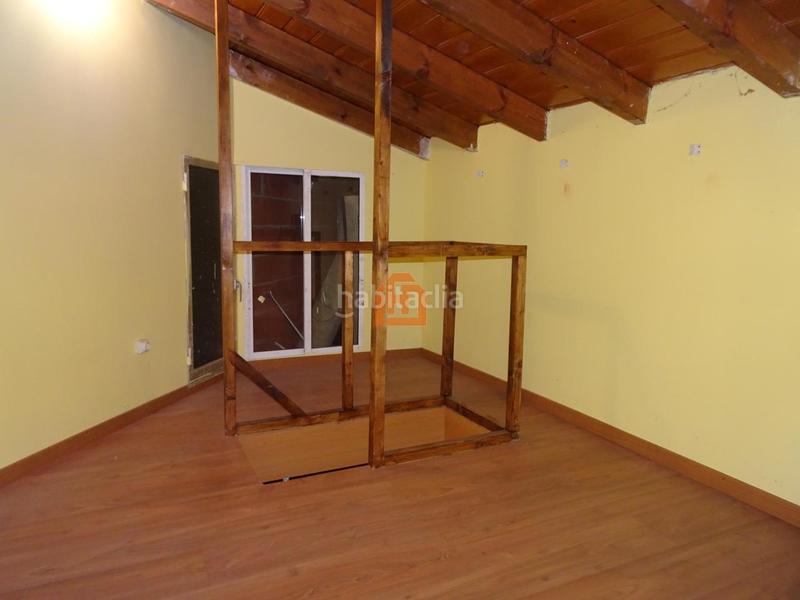 Foto 2c35c393-6ff1-446a-a205-477572630ec2. Casa con riscaldamento parcheggio in Puente Castro León