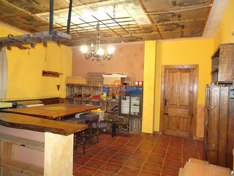 Foto 40c1e20b-5168-48f8-87b9-a91d03a2fcdd. Casa con riscaldamento parcheggio in Puente Castro León