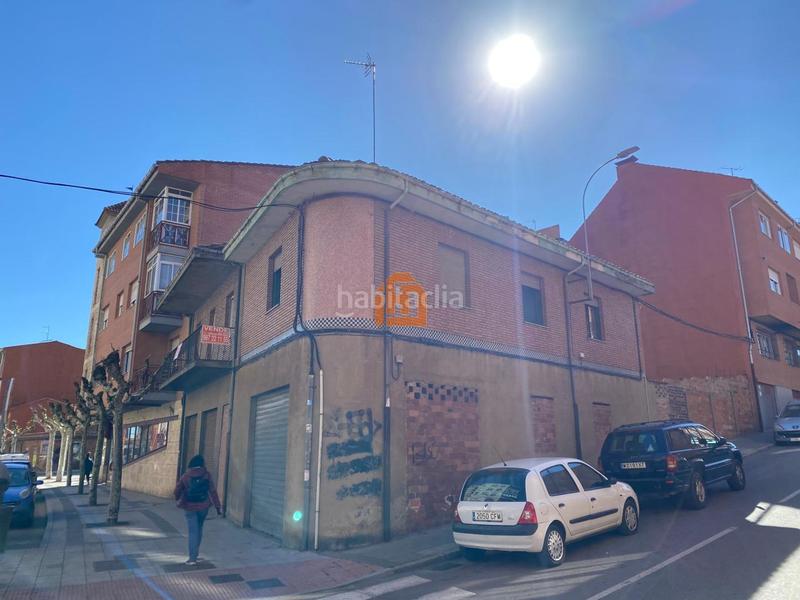 Foto 8636a8fb-0b16-42f4-a254-1774a2f291dc. Edifici a La Asunción - La Inmaculada León