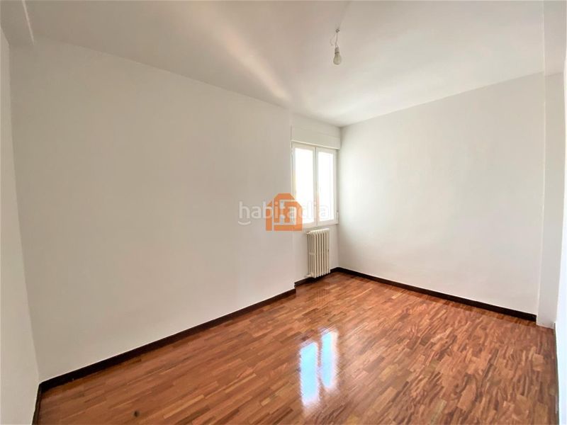 Foto f6f2b346-3f8f-4a55-a264-973a058a643c. Rent flat with heating in Centro Ciudad León