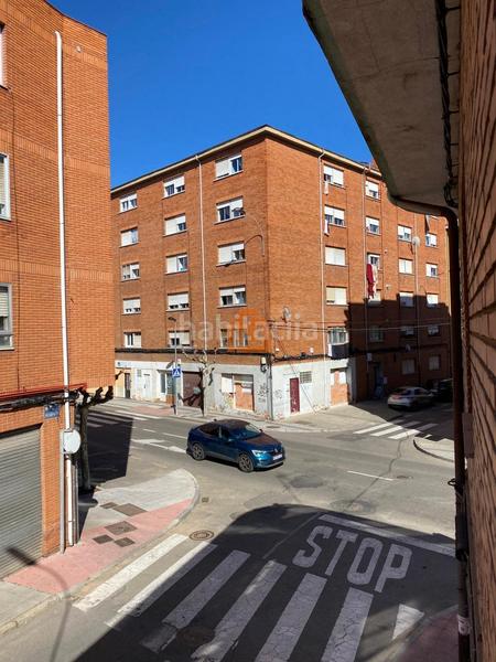 Foto b3dc7451-e6ee-4db8-8979-f11d8cea1a54. Maison avec parking dans La Asunción - La Inmaculada León