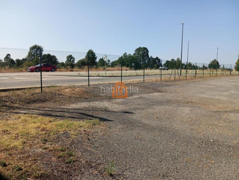 Foto ba2fa57d-35e8-421a-a6ca-f582fe889c96. Edificio en Sariegos