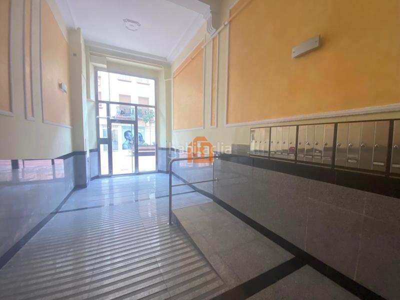 Foto 5cd894aa-2901-4952-add2-bd3c010f8942. Alquiler oficina en Centro Ciudad León